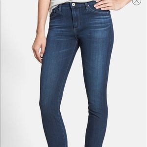 AG The Prima Mid Rise Cigarette Jean 26r
